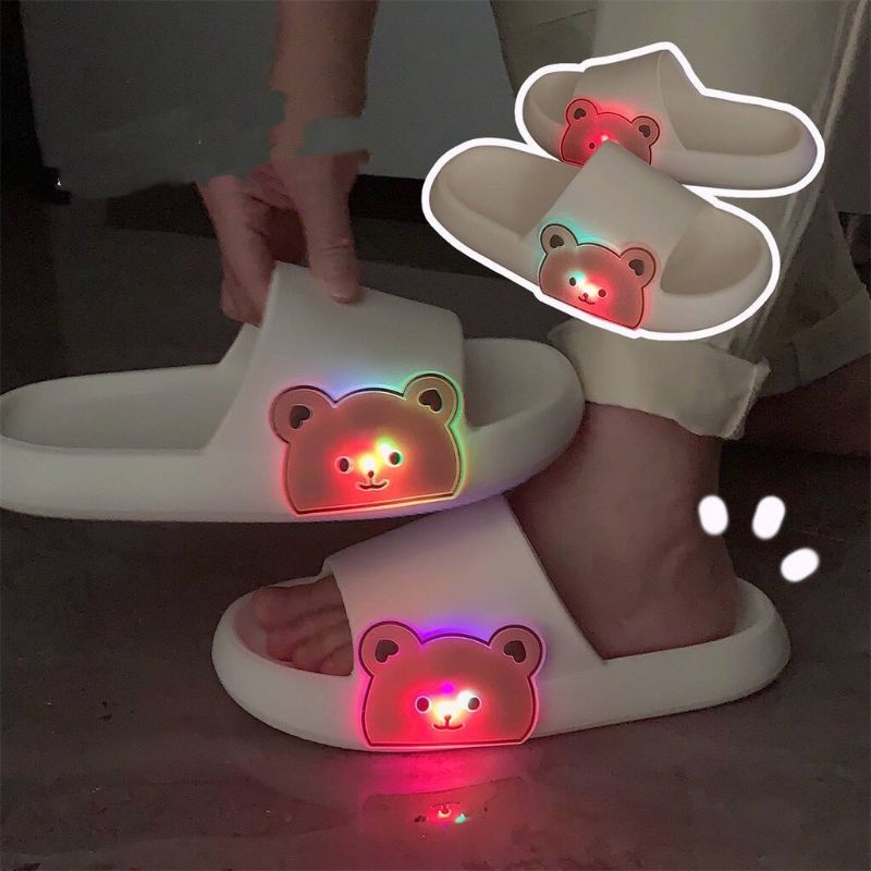 Dép Nữ Quai Ngang Đèn Gấu Phát Sáng