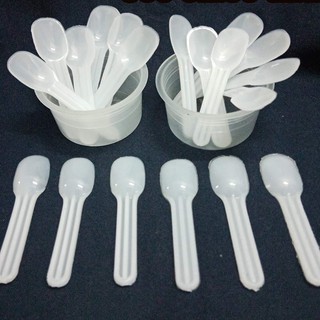 Thìa Muỗng Nhỏ Nhựa Trắng Dùng 1 Lần Ăn Sữa Chua Bánh Flan Kem Xôi Rau Câu Múc Gia Vị - 2.000đ / 10 muỗng