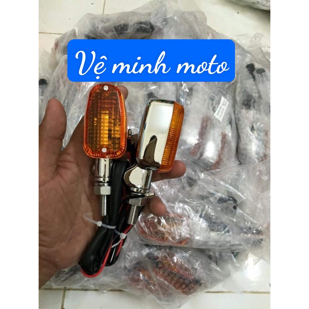 Xi nhan posh mẫu dáng classtic-tracker