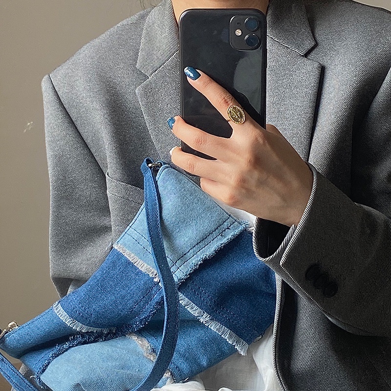 Túi Xách Đeo Dưới Cánh Tay Chất Liệu Denim Phối Màu Tương Phản Thời Trang Mùa Hè 2022 Mới Cho Nữ