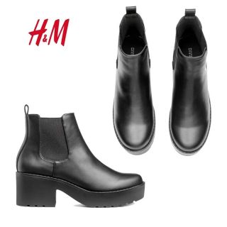 Bốt hm order