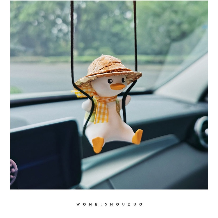 Phụ Kiện Trang Trí Xe Hơi Hình Chú Vịt Đội Nón Rơm Dễ Thương