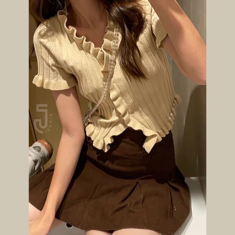 Áo len croptop và chân váy xếp ly JEANIE, áo len nữ cao cấp cùng chân váy nhung, set đồ mùa thu 2021