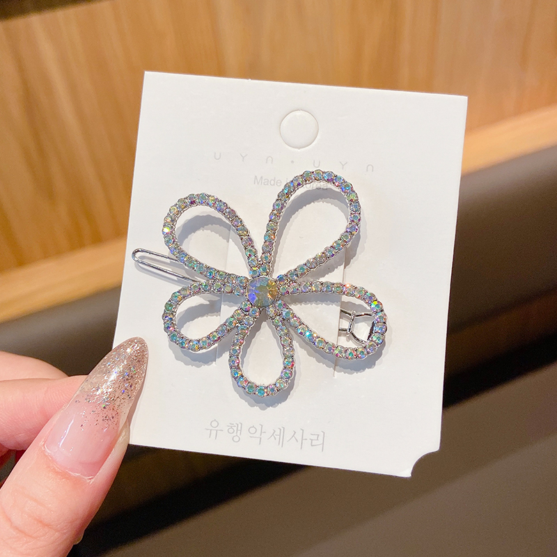 Kẹp Tóc Hình Nơ Đính Ngọc Trai Xinh Xắn Kiểu Hàn Quốc