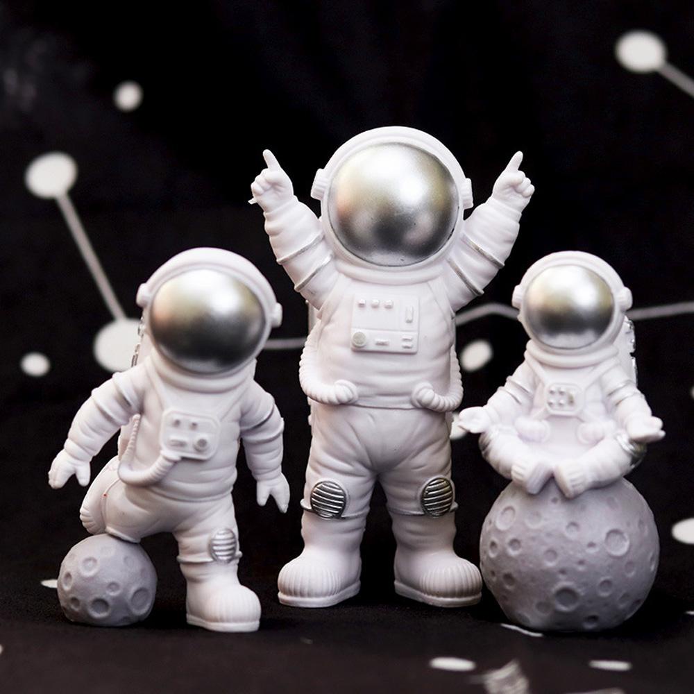 Mô Hình Phi Hành Gia Bằng Nhựa Resin Dễ Thương Cho Bé