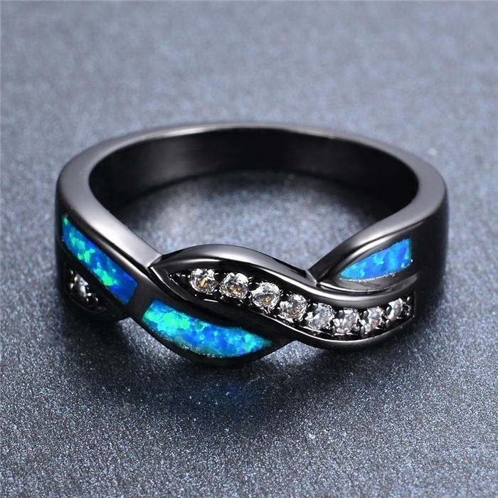 Perhiasan Cincin Lapis Emas Hitam Desain Salib Hias Batu Opal Biru Api untuk Wanita