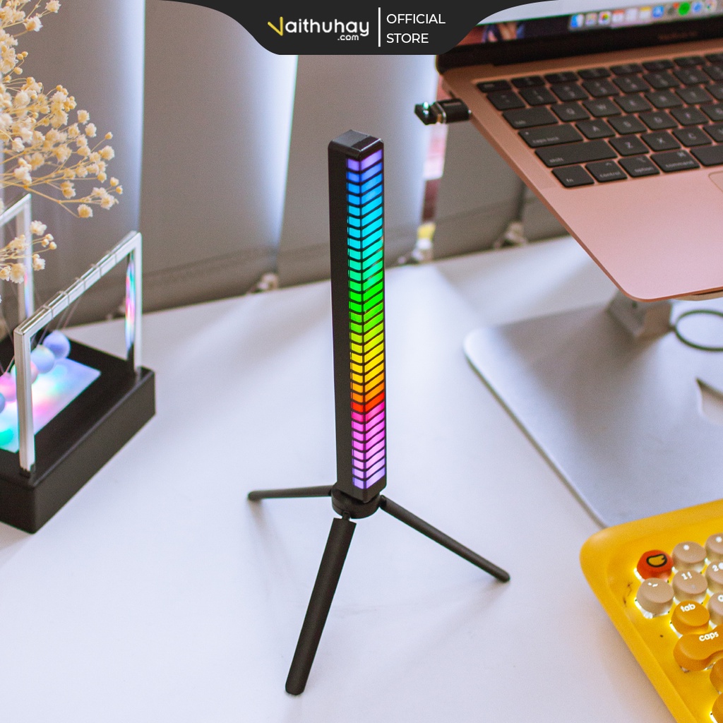 Đèn Cảm Biến Âm Thanh B-light 3D LED RGB Tích Hợp Điều Khiển Bằng App - Vaithuhay