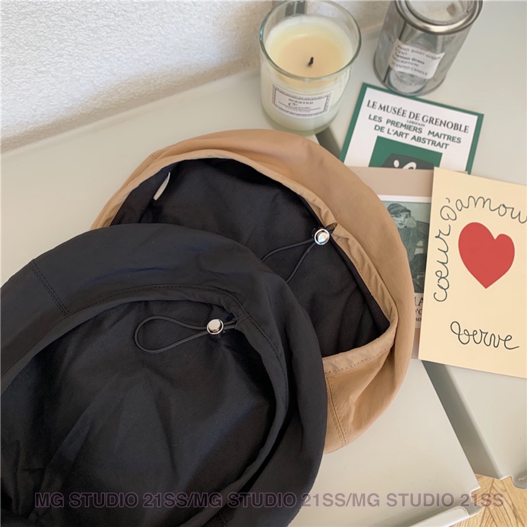 Mũ Beret MG STUDIO có khóa kim loại chữ cái KK