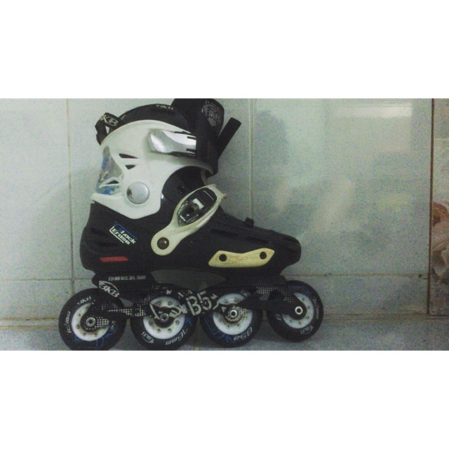 Giày patin Flying Eagle BKB B5