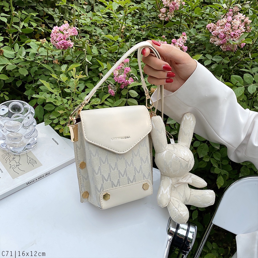 Túi đeo chéo mini cực xinh kèm gấu- C71
