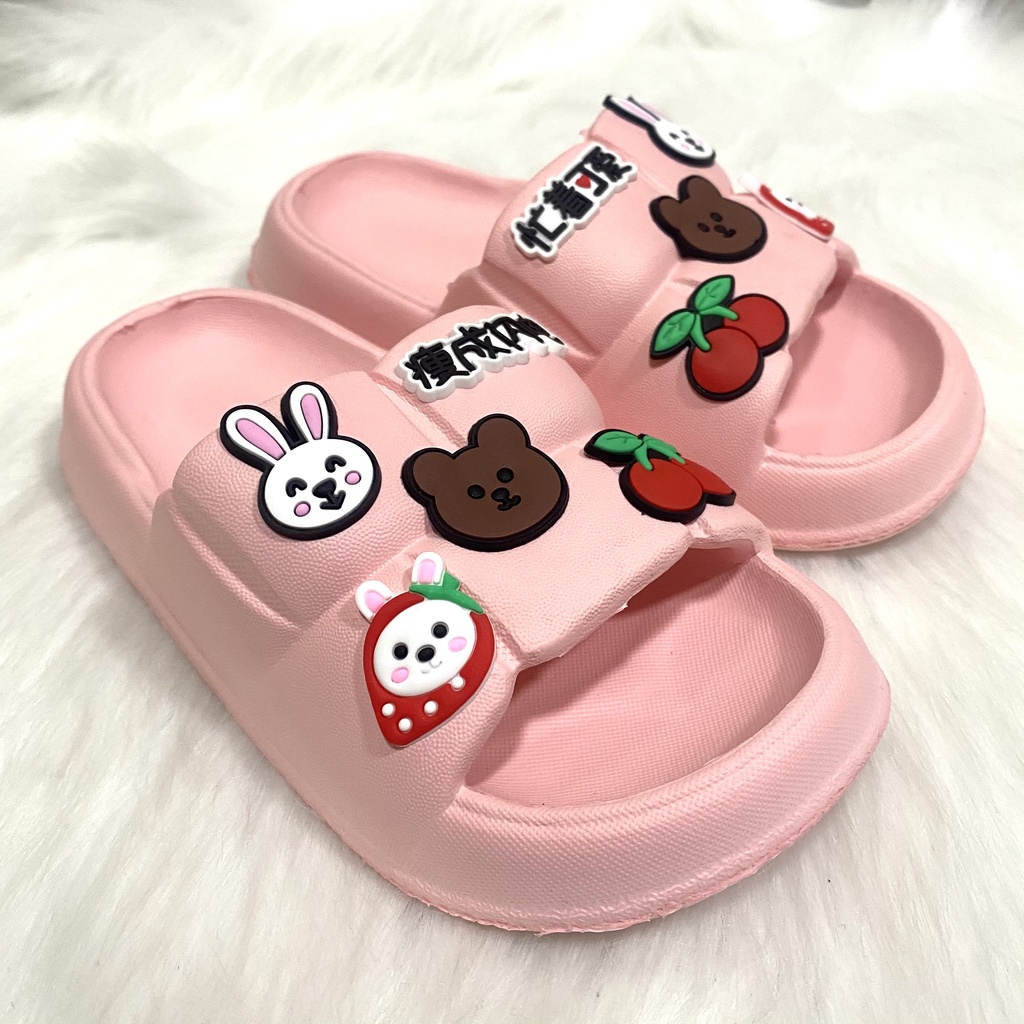 Dép bánh mì cho bé trai, bé gái chất liệu EVA nhẹ, mềm êm chân kèm Sticker kute dễ thương