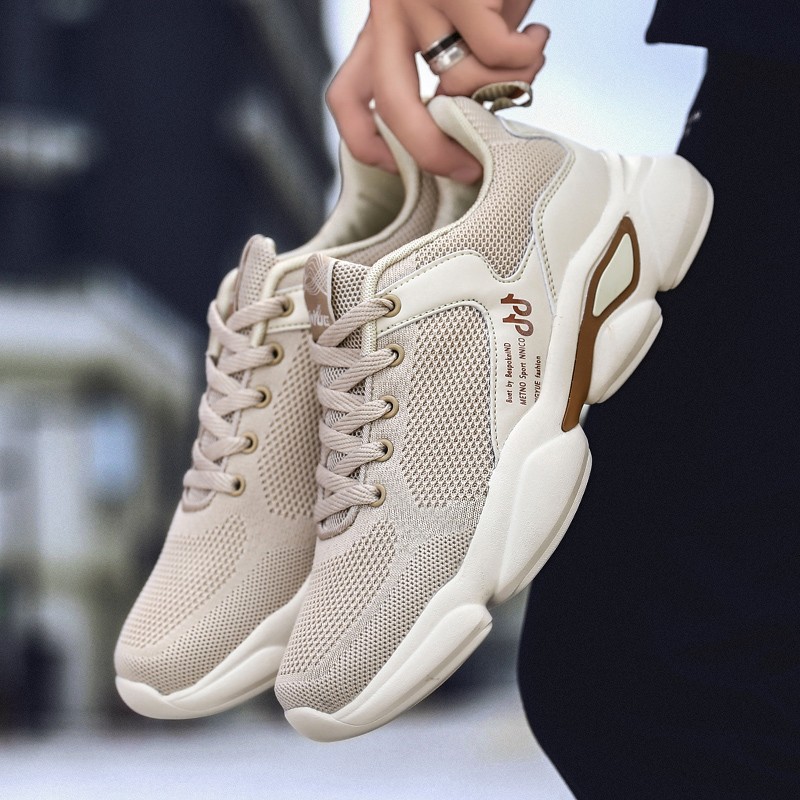 Giày sneaker nam màu kem đế độn