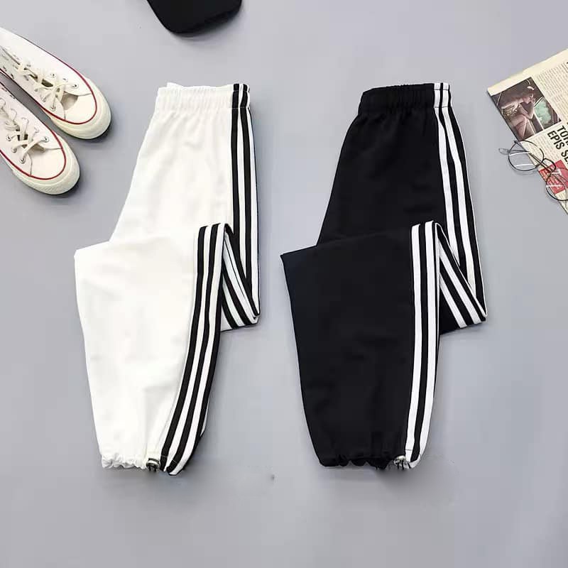 [Mã FAMARAL1 giảm 10K đơn 50K] Quần jogger nữ thể thao 3 sọc cá tính rộng đẹp suông bigsize chất da cá T18 STORE QJ11