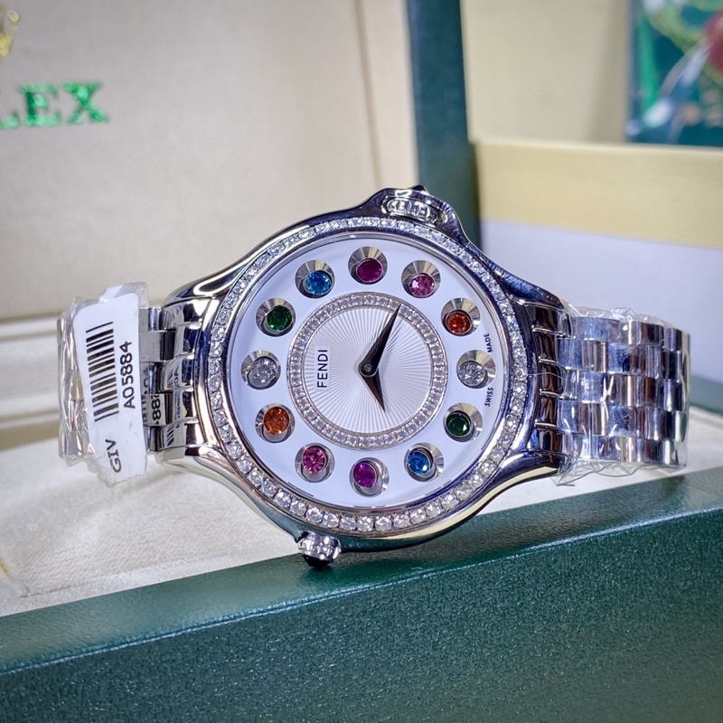 Đồng hồ nữ Fendi size 34mm lên full kim cương mois