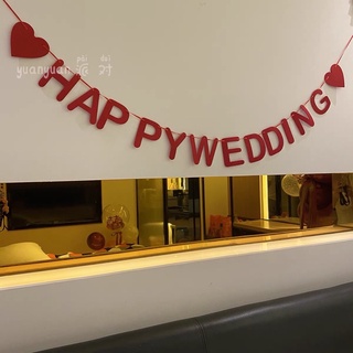 Dây treo Happy Wedding kèm tim đỏ chất liệu xốp dạ