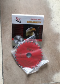 Lưỡi cắt gỗ đỏ soyi