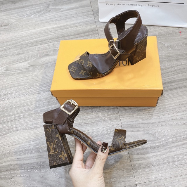 Sandal lv quai ngang đế trụ 7cm fullbox bill túi giấy