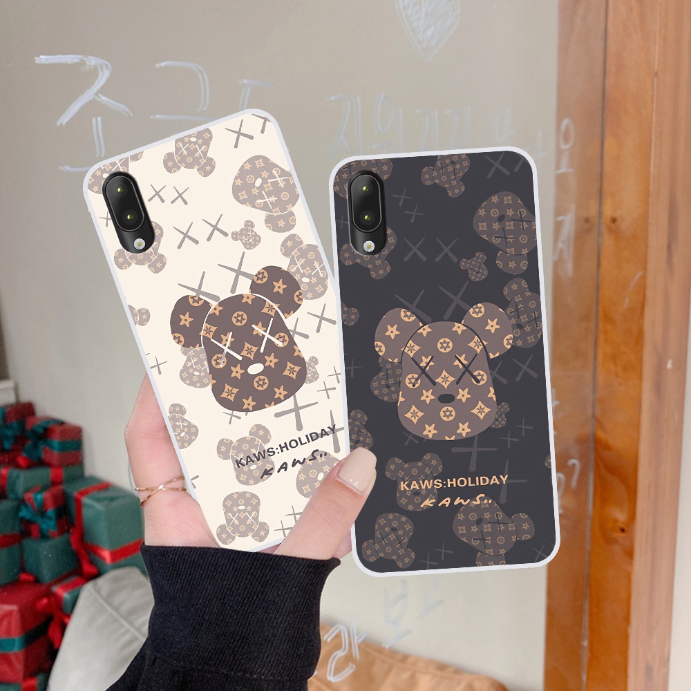 Ốp Vsmart Star in hình họa tiết Mountain, Be@rbrick dễ thương (T13 - T18)