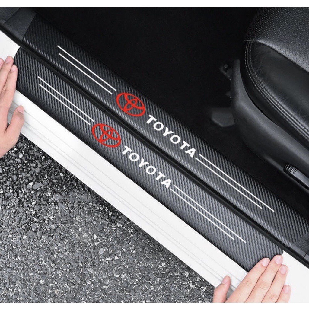 Nẹp Dán Vân Carbon Chống Trầy Xước Bậc Cửa, Bậc Cốp Sau Xe Ô tô - Logo TOYOTA