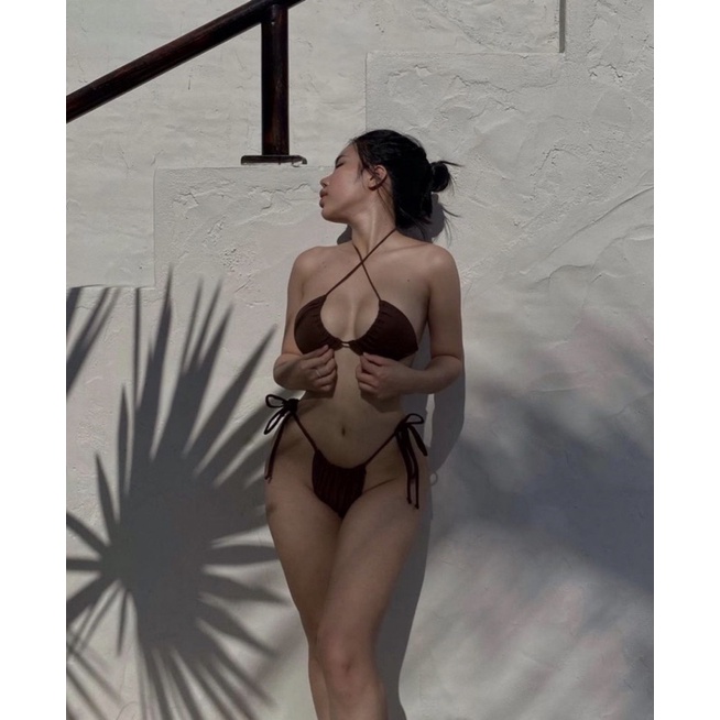 Bikini 2 mảnh dáng cơ bản có nhiều kiểu cột
