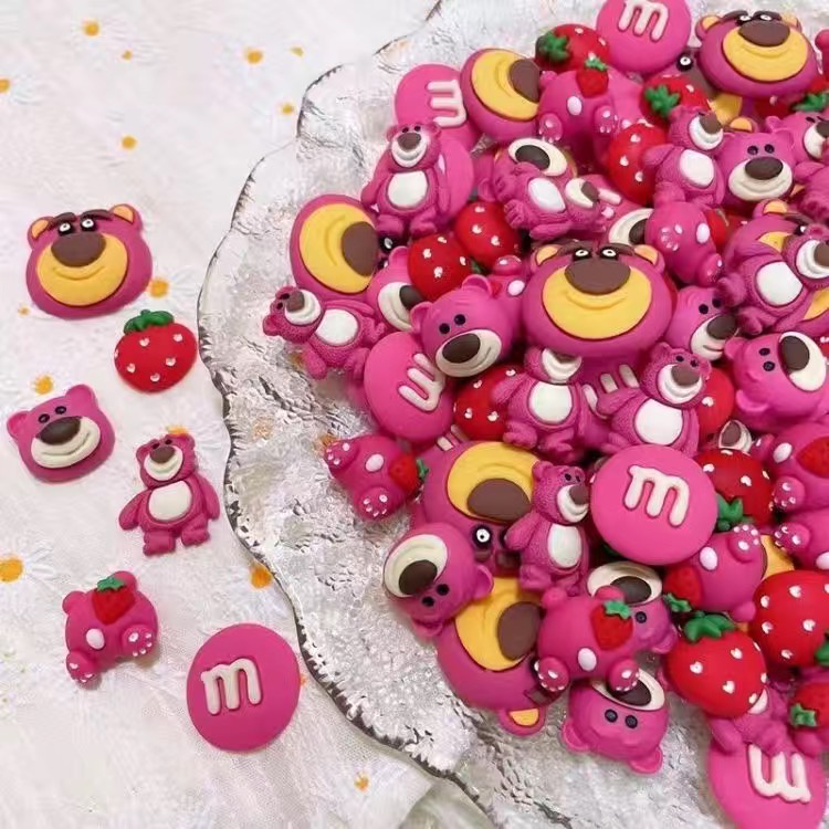 Set 10 charms màu hồng đậm gấu dâu tây để trang trí DIY ốp điện thoại, gương, cặp tóc...