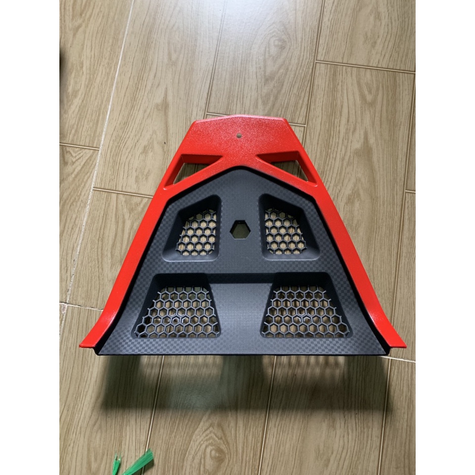Chắn bùn trước xe exciter 150 màu đen viền đỏ