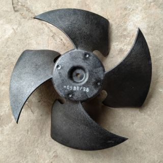 Cánh quạt hơi nước Sunhouse 7713