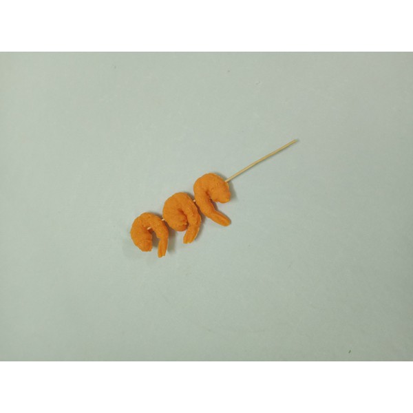 Tôm surimi_mô hình xiên que bằng nhựa