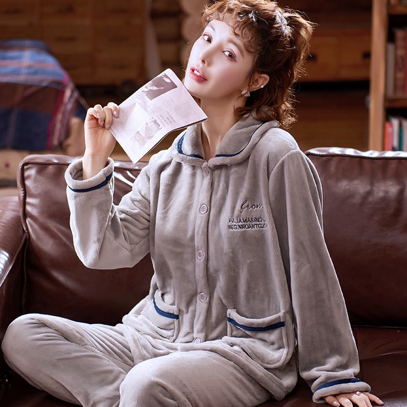 Bộ đồ ngủ vải nhung san hô dày dặn giữ ấm mùa thu đông xinh xắn cho nữ | BigBuy360 - bigbuy360.vn