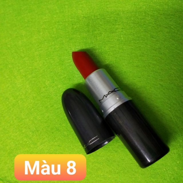 Son lì nhiều tone màu. Màu nào cũng rất đẹp