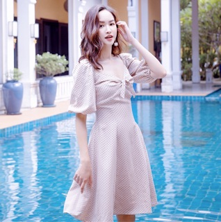 Đầm bi trắng cổ V (kèm hình thật)