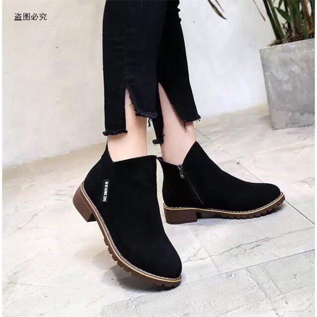 Giày bốt nữ cao cổ da lộn đế vàng mới có 2 màu đen nâu, phong cách boot nữ hàn quốc trẻ trung, boots nữ hot 2020