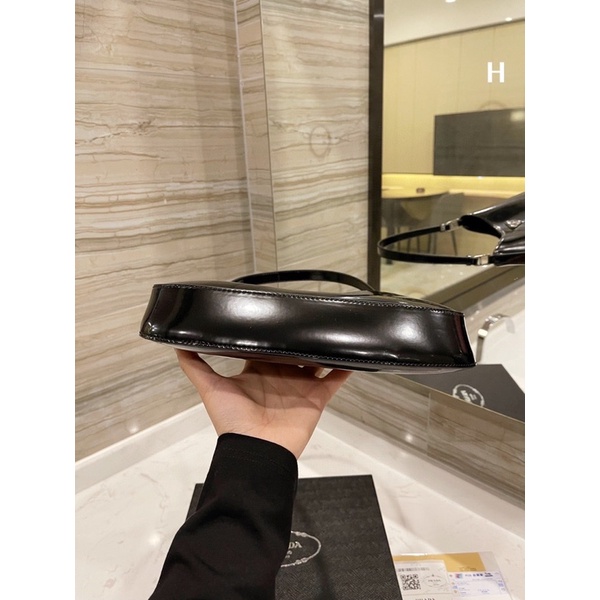 TÚI PRADA CLEO KẸP NÁCH SIZE 25CM