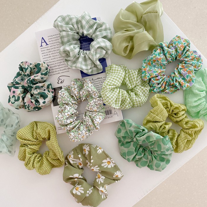 Cột Tóc Scrunchies Vải Hoa Và Scrunchies Caro