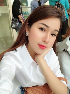 Kem duong trang da mat