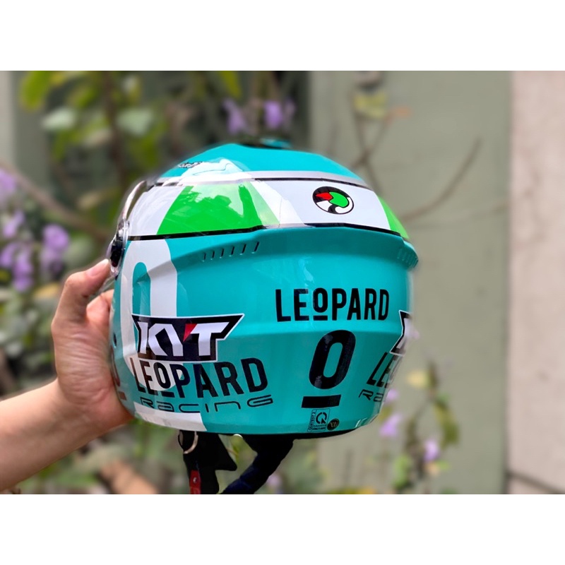 MŨ BẢO HIỂM 3/4 2 kính M268 Leopard lên logo KYT , bảo hành 12 tháng