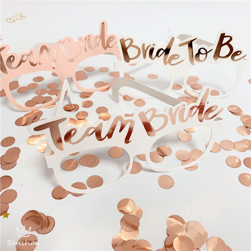 Mắt Kính Gọng Vuông Màu Trắng In Chữ Dùng Trang Trí Tiệc