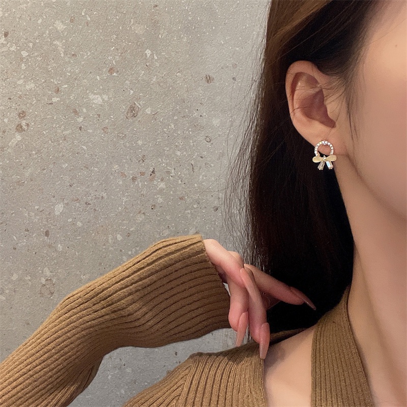 Khuyên tai kẹp không bấm lỗ chốt cố định K011 bằng hợp kim mạ vàng hình tròn nơ đính đá dáng ngắn Leous Accessories
