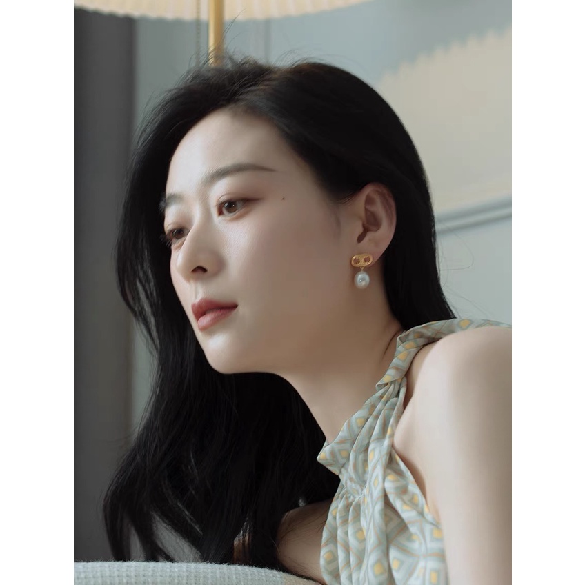 Khuyên Tai Kiểu Dáng Mới Đơn Giản Thời Trang Dành Cho Nữ