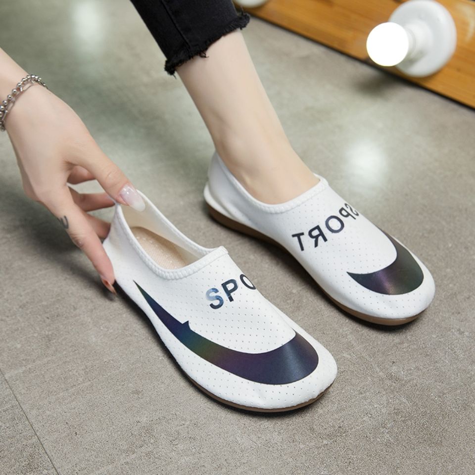 Giày Thể Thao Chạy Bộ Chống Trượt Thoáng Khí Đế Bằng Co Giãn Màu Sắc Thời Trang Xuân Hè Năm 2021 Cho Nữ Dễ Phối Đồ