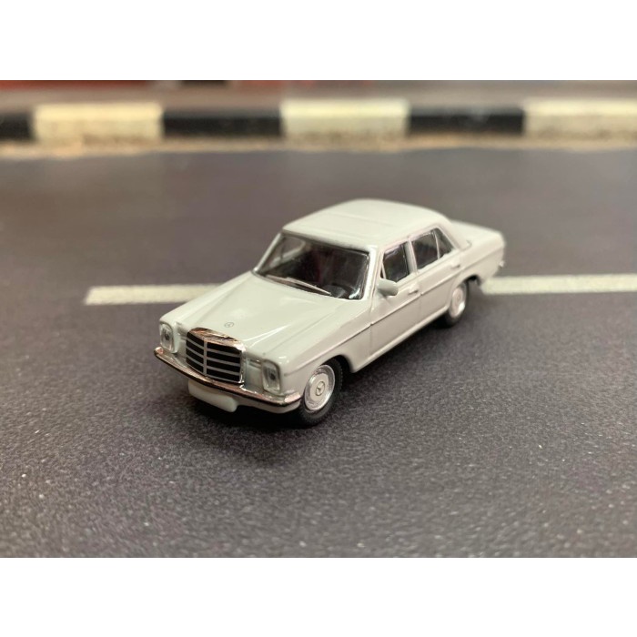 Xe Hơi Mercedes Benz 200 AB2155 Tỉ Lệ 1/87