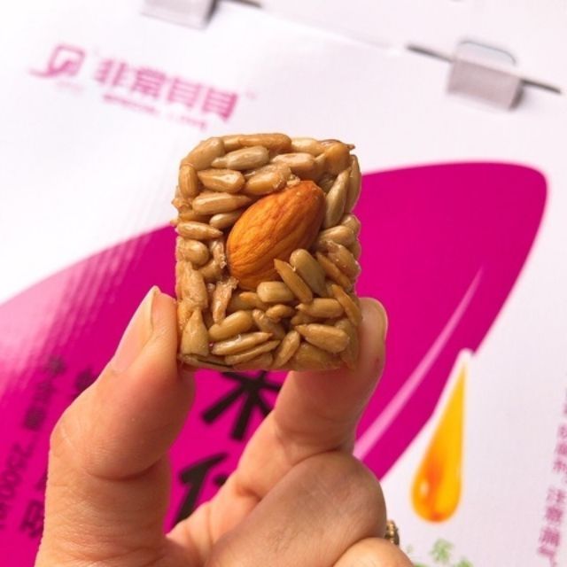 500g Kẹo Hướng dương hạnh nhân