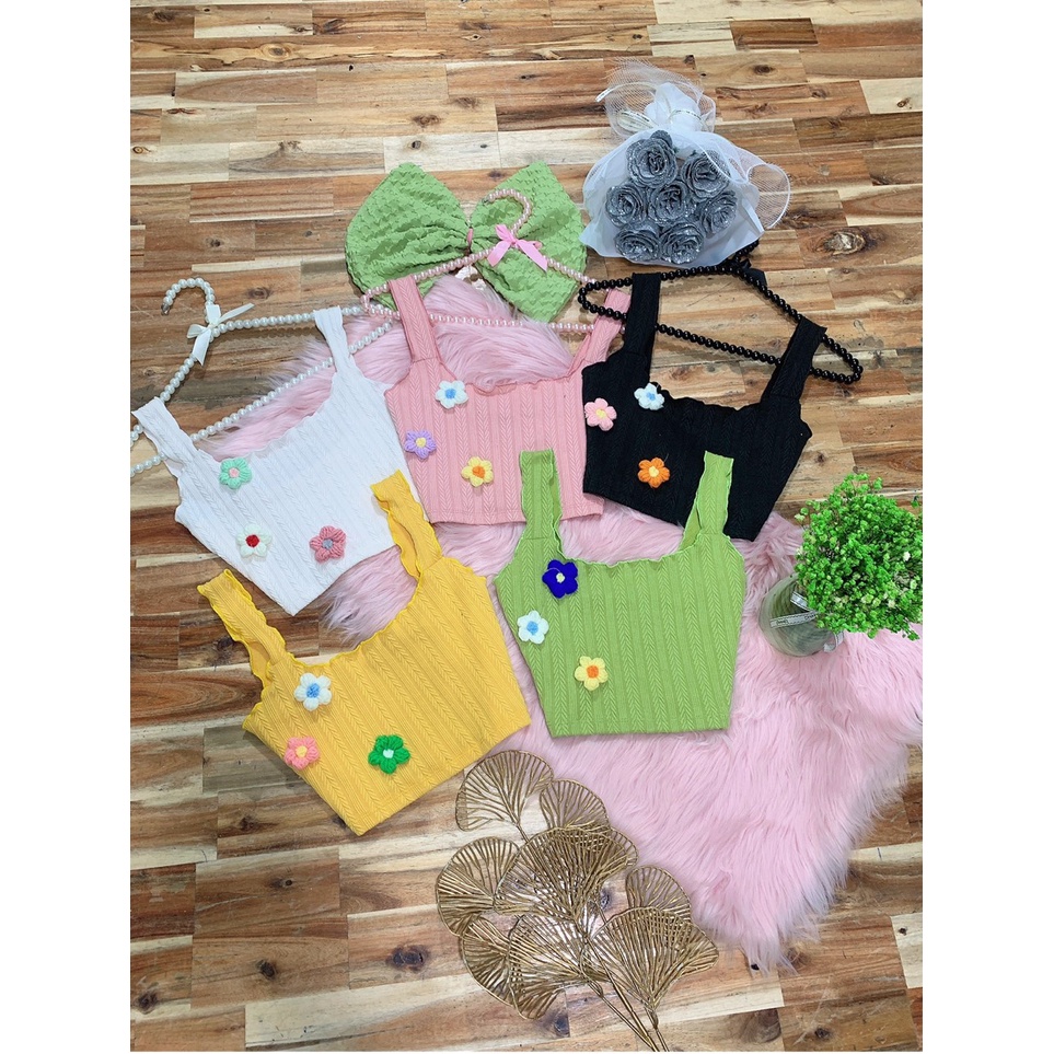 Áo 2 dây xốp đính 3 bông hoa nhỏ bên cực xinh , chất thun xốp dày dặn thy