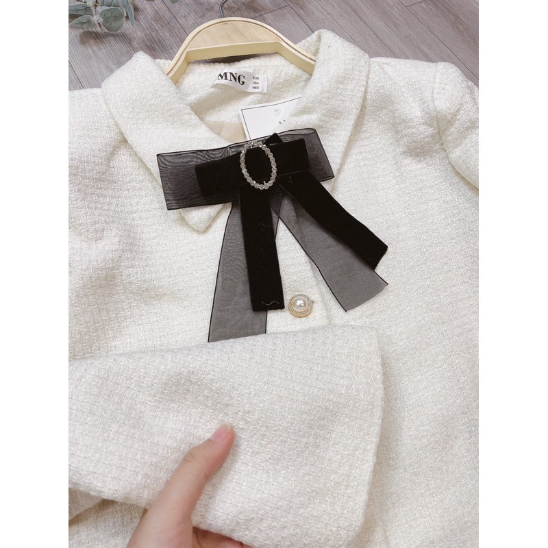 ÁO DẠ TRẮNG WEET CỔ NƠ CÚC | BigBuy360 - bigbuy360.vn