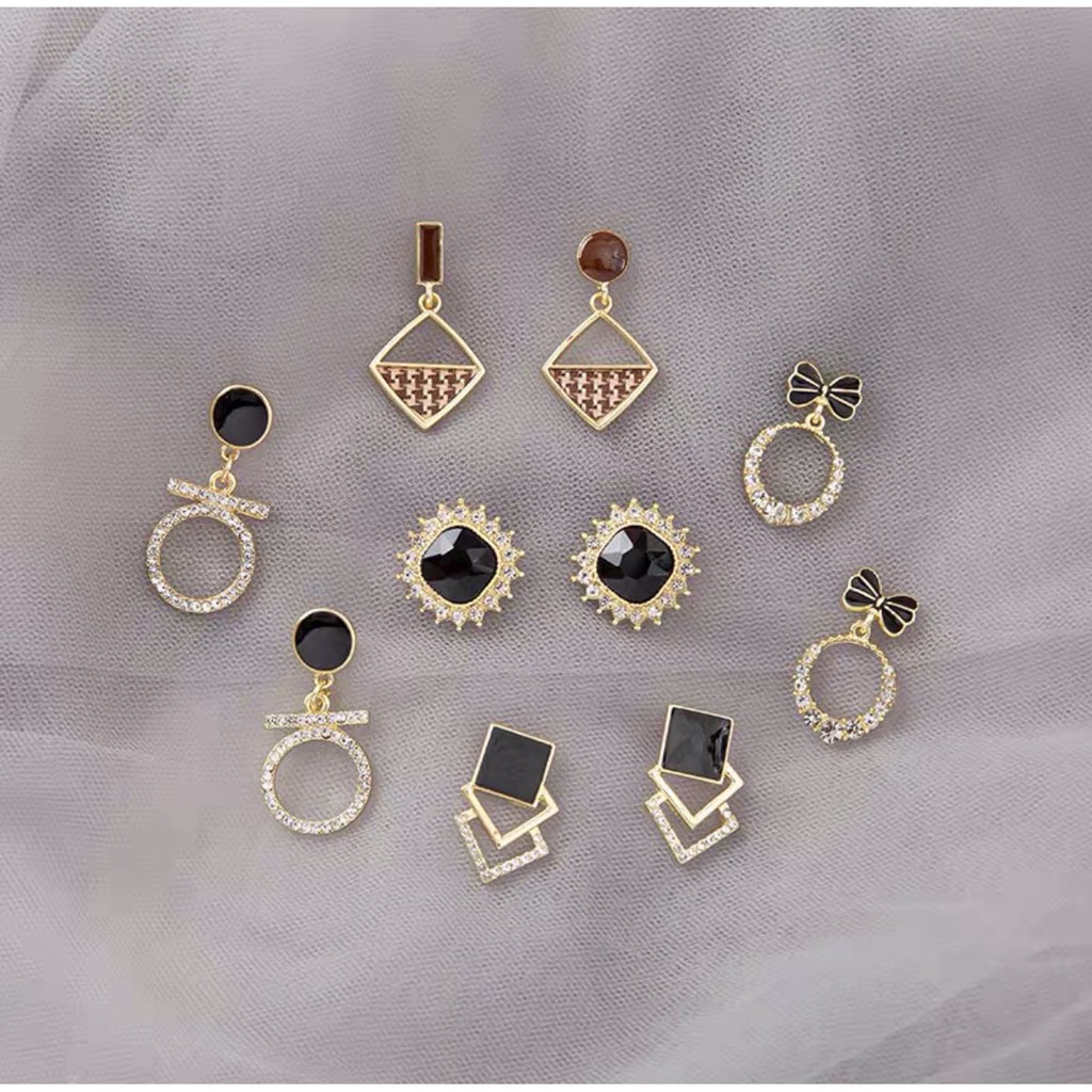 Set 5 bộ hoa tai thời trang ( Ngọc đen)