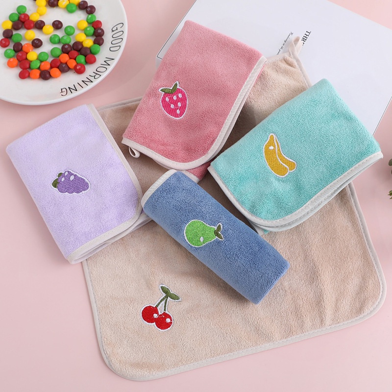 Yếm Lau Mặt Thấm Hút Nước Hình Hoạt Hình Dễ Thương Dành Cho Trẻ Em