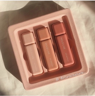 SET SON 3 CÂY HOLD LIVE WONDERFUL LIP