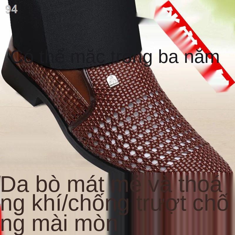 Giảm giá đặc biệt giày nam dép xỏ lỗ thoáng khí mùa hè giày mềm chống trơn trượtY