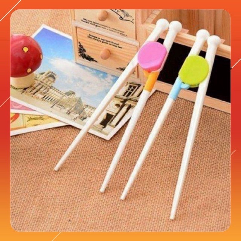 Đũa tập ăn cho bé hàng xuất Nhật