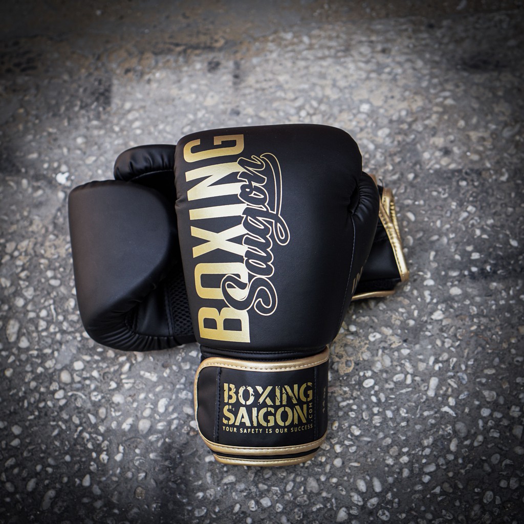 Găng tay Boxing Saigon Inspire - Black/Gold